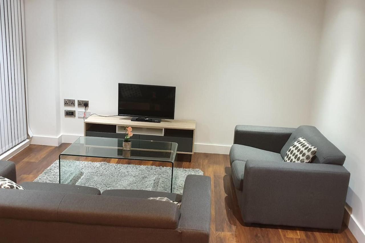Stunning 2-Bed Apartment In Manchester City Centre แมนเชสเตอร์ ภายนอก รูปภาพ